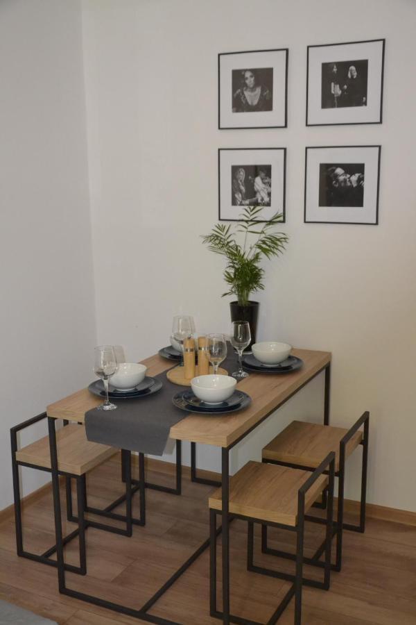 N17 Apartament Apartamento Cracóvia Exterior foto